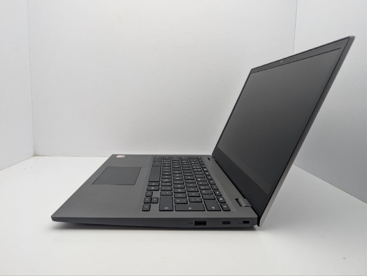 Ультрабук Lenovo Chromebook S345-14AST / 14" (1920x1080) IPS / AMD A6-9220 (2 ядра по 2.5 - 2.9 GHz) / 4 GB DDR4 / 64 GB eMMC / AMD Radeon R5 series / WebCam / Google Chrome OS - Зображення 5