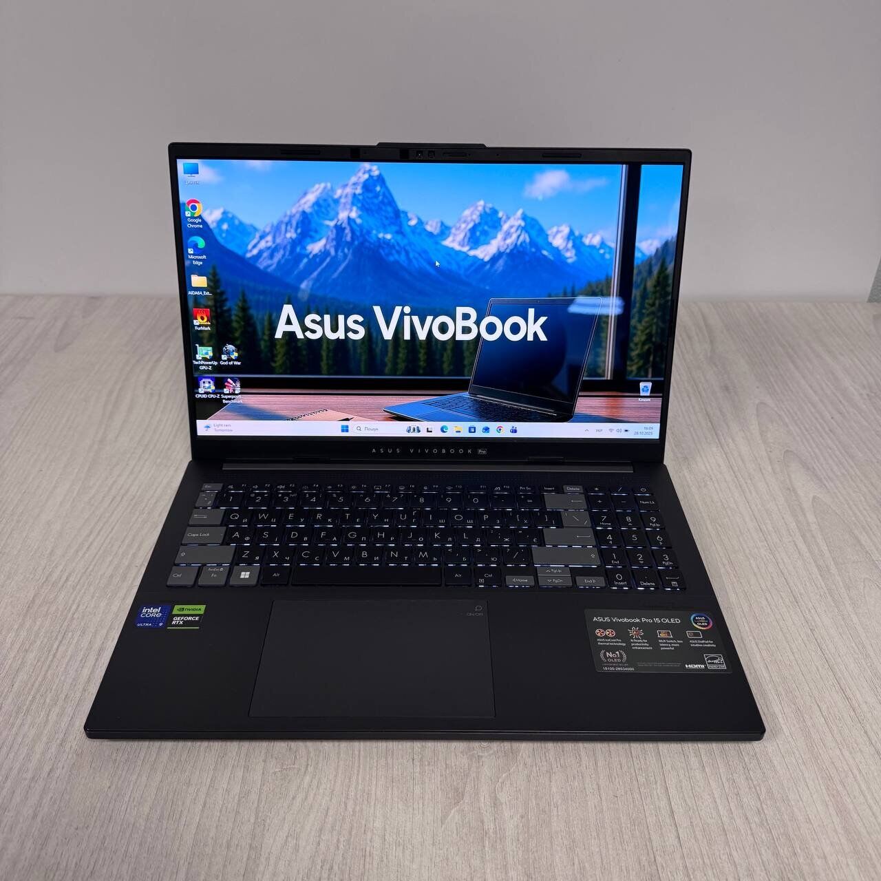 Ігровий ноутбук Б-клас Asus Vivobook Pro 15 OLED N6506MU / 15.6" (2560x1440) OLED / Intel Core Ultra 9 185H (16 (22) ядер по 2.3 - 5.1 GHz) / 24 GB DDR5 / 2000 GB SSD NVMe / nVidia GeForce RTX 4060, 8 GB GDDR6, 128-bit / WebCam - Зображення 2