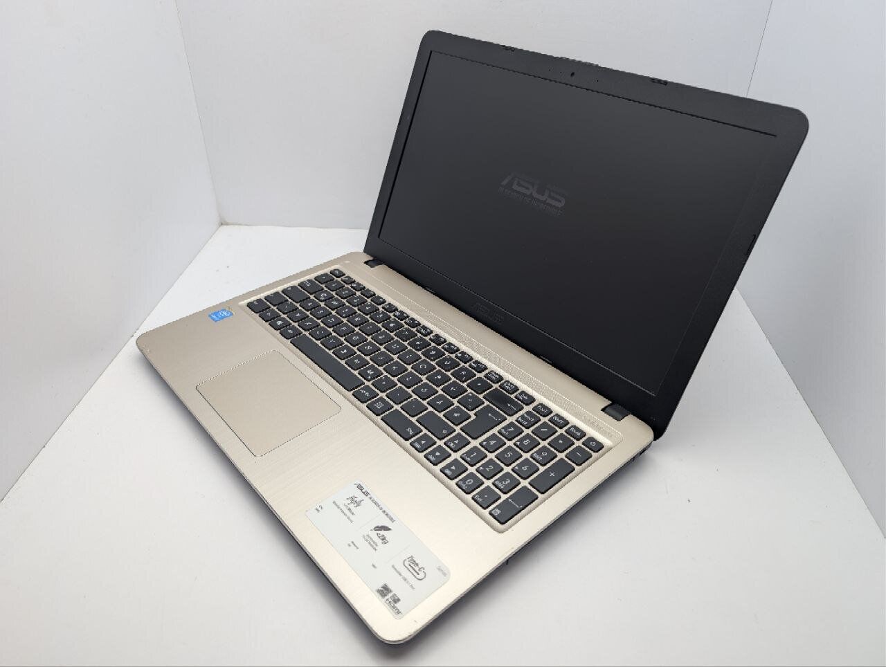 Ноутбук Asus R540L / 15.6" (1920x1080) TN / Intel Core i3-5005U (2 (4) ядра по 2.0 GHz) / 8 GB DDR3 / 120 GB SSD / Intel HD Graphics 5500 / WebCam / DVD-ROM - Зображення 7