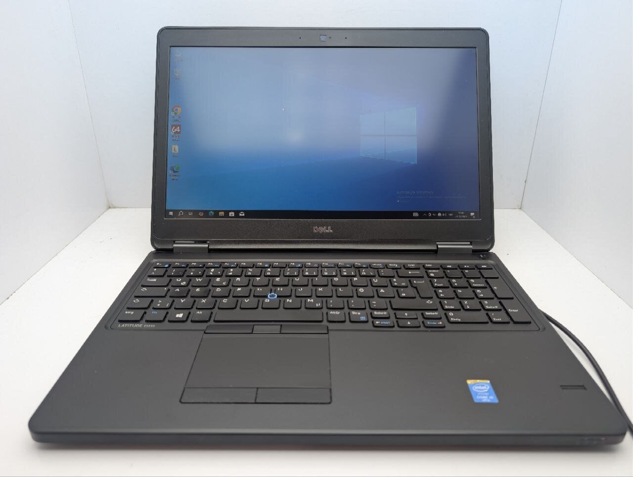 Ноутбук Dell Latitude E5550 / 15.6" (1920x1080) IPS / Intel Core i5-5300U (2 (4) ядра по 2.3 - 2.9 GHz) / 8 GB DDR3 / 240 GB SSD / nVidia GeForce 830M, 2 GB GDDR3, 64-bit / WebCam - Зображення 2