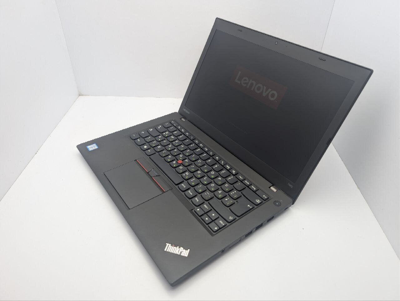 Ноутбук Lenovo ThinkPad T460 / 14" (1920x1080) TN / Intel Core i5-6300U (2 (4) ядра по 2.4 - 3.0 GHz) / 8 GB DDR3 / 240 GB SSD / Intel HD Graphics 520 / WebCam - Зображення 6