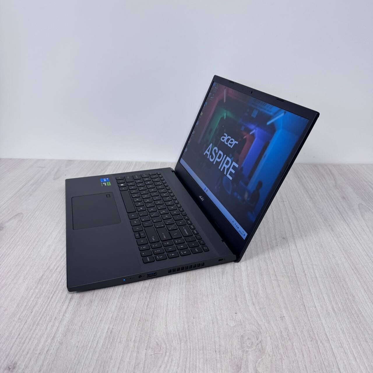Ігровий ноутбук Acer Aspire 7 A715-76G / 15.6" (1920x1080) IPS / Intel Core i5-12450H (8 (12) ядер по 3.3 - 4.4 GHz) / 16 GB DDR4 / 512 GB SSD NVMe / nVidia GeForce RTX 3050, 4 GB GDDR6, 128-bit / WebCam - Зображення 5