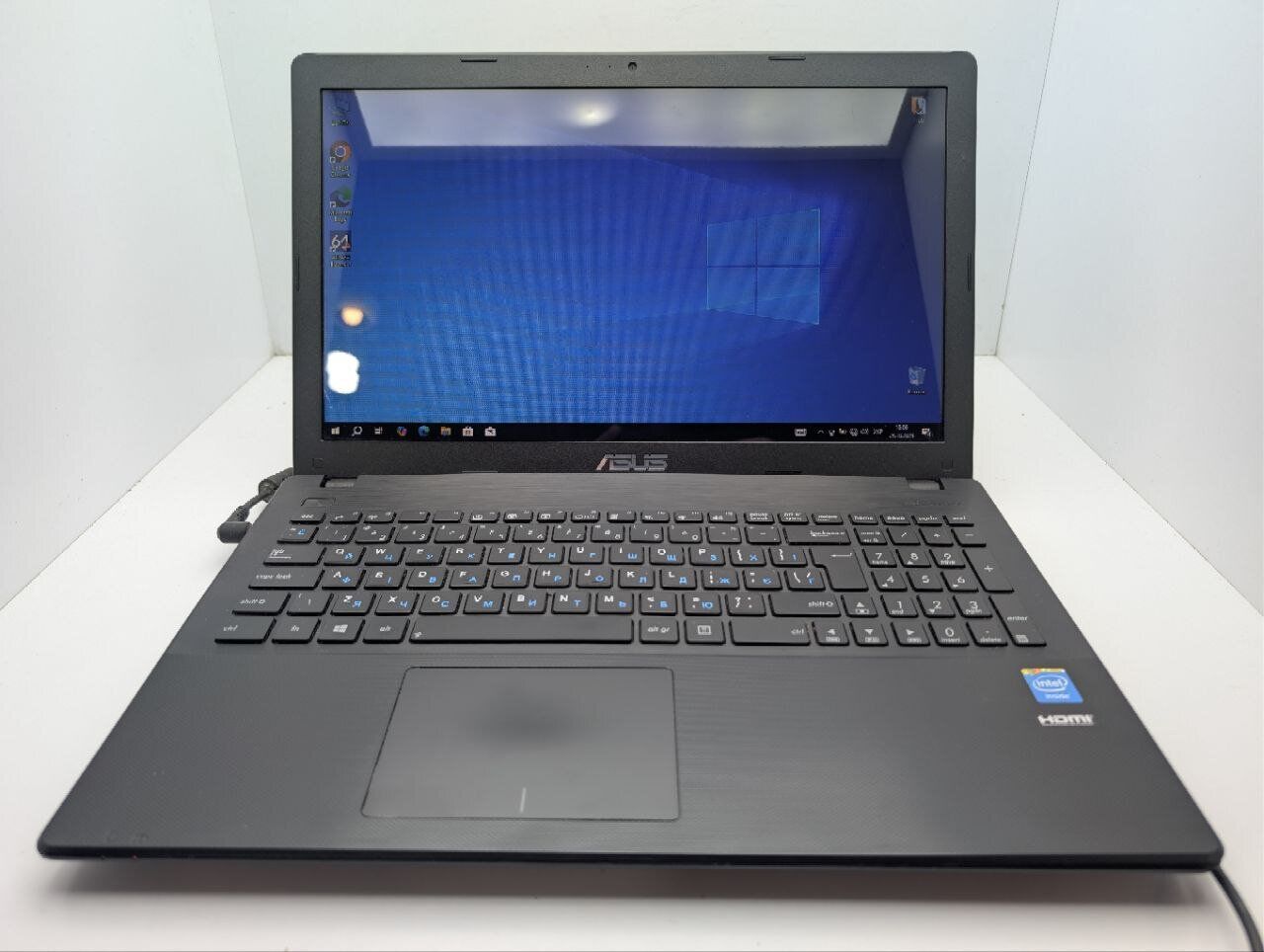 Ноутбук Asus F551C / 15.6" (1366x768) TN / Intel Celeron 1007U (2 ядра по 1.5 GHz) / 4 GB DDR3 / 120 GB SSD / Intel HD Graphics / WebCam / DVD-ROM - Зображення 2