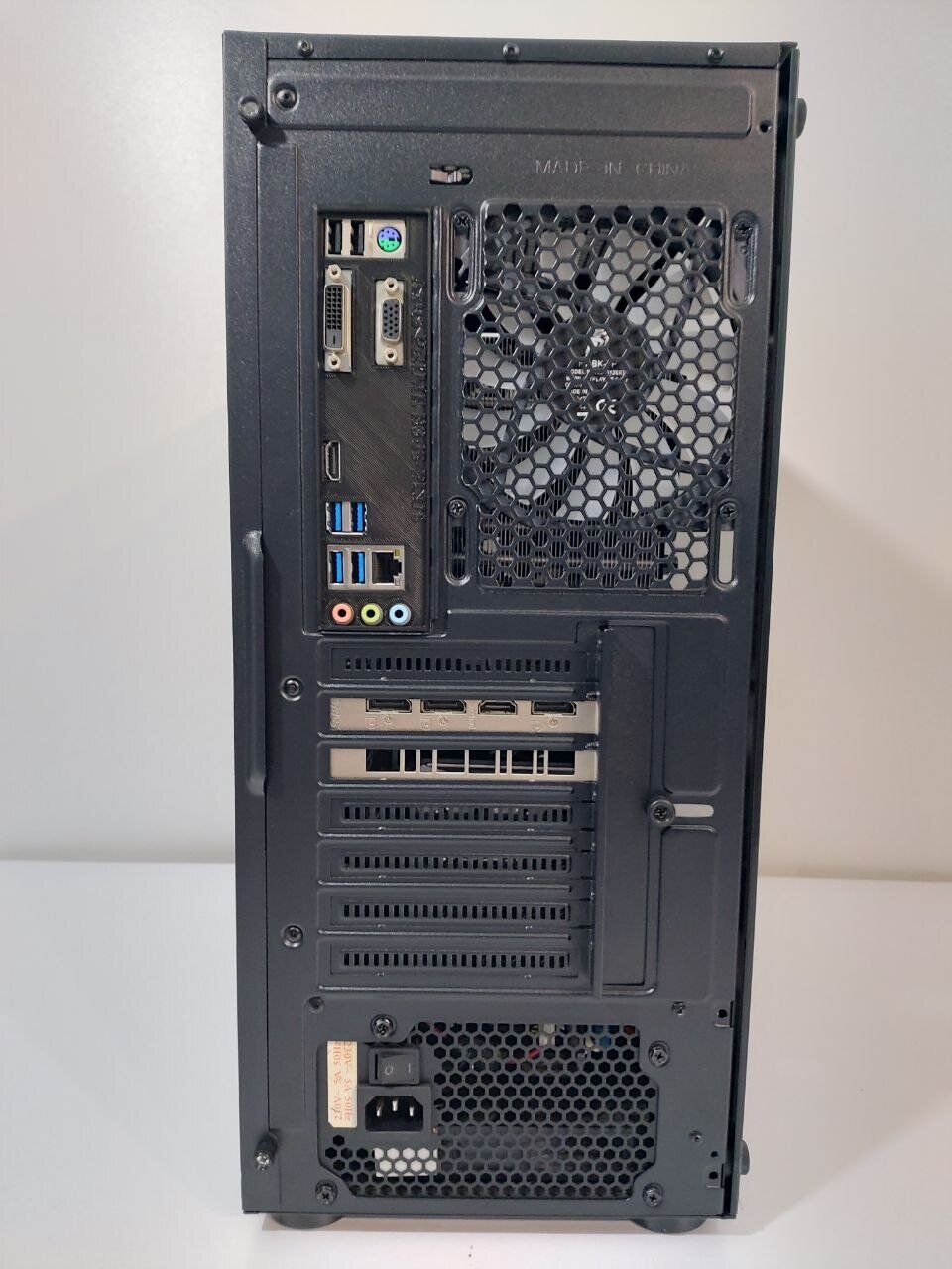 Ігровий ПК 1stPlayer FireBase X6 Tower / Intel Core i5-8400 (6 ядер по 2.8 - 4.0 GHz) / 24 GB DDR4 / 128 GB SSD M.2 + 512 GB SSD / nVidia GeForce GTX 1660 Ti, 6 GB GDDR6, 192-bit / 550W - Зображення 6