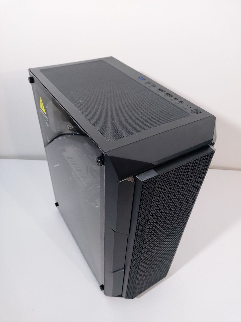 Комп'ютер 1stPlayer FireBase XF Tower / Intel Core i7-4790 (4 (8) ядра по 3.6 - 4.0 GHz) / 16 GB DDR3 / 512 GB SSD + 500 GB HDD / AMD Radeon RX 580, 8 GB GDDR5, 256-bit / 550W - Зображення 4
