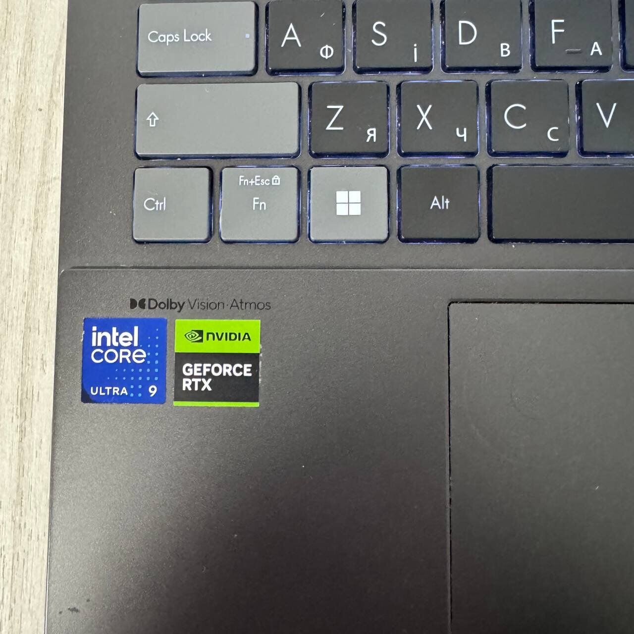 Ігровий ноутбук Б-клас Asus Vivobook Pro 15 OLED N6506MU / 15.6" (2560x1440) OLED / Intel Core Ultra 9 185H (16 (22) ядер по 2.3 - 5.1 GHz) / 24 GB DDR5 / 2000 GB SSD NVMe / nVidia GeForce RTX 4060, 8 GB GDDR6, 128-bit / WebCam - Зображення 9