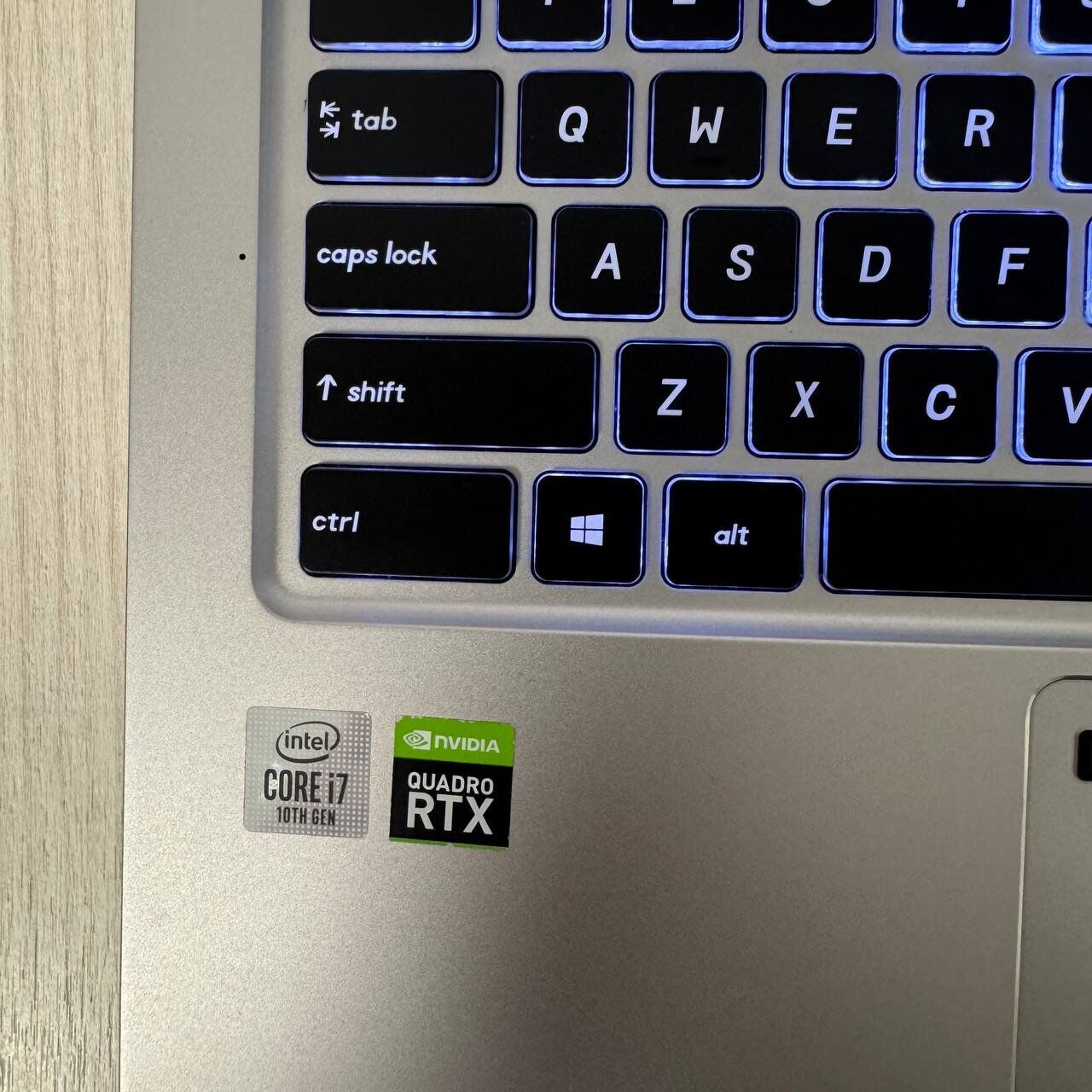 Мобільна робоча станція Б-клас MSI WS75 10TK / 17.3" (1920x1080) IPS / Intel Core i7-10875H (8 (16) ядер по 2.3 - 5.1 GHz) / 32 GB DDR4 / 1000 GB SSD NVMe / nVidia Quadro RTX 3000, 6 GB GDDR6, 192-bit / WebCam - Зображення 8