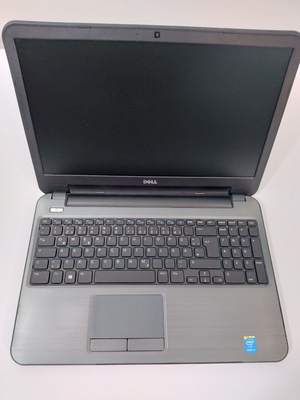 Ноутбук Б-клас Dell Latitude 3540 / 15.6" (1366x768) TN / Intel Core i5-4210U (2 (4) ядра по 1.7 - 2.7 GHz) / 16 GB DDR3 / 256 GB SSD / Intel HD Graphics 4400 / WebCam / DVD-ROM - Зображення 3