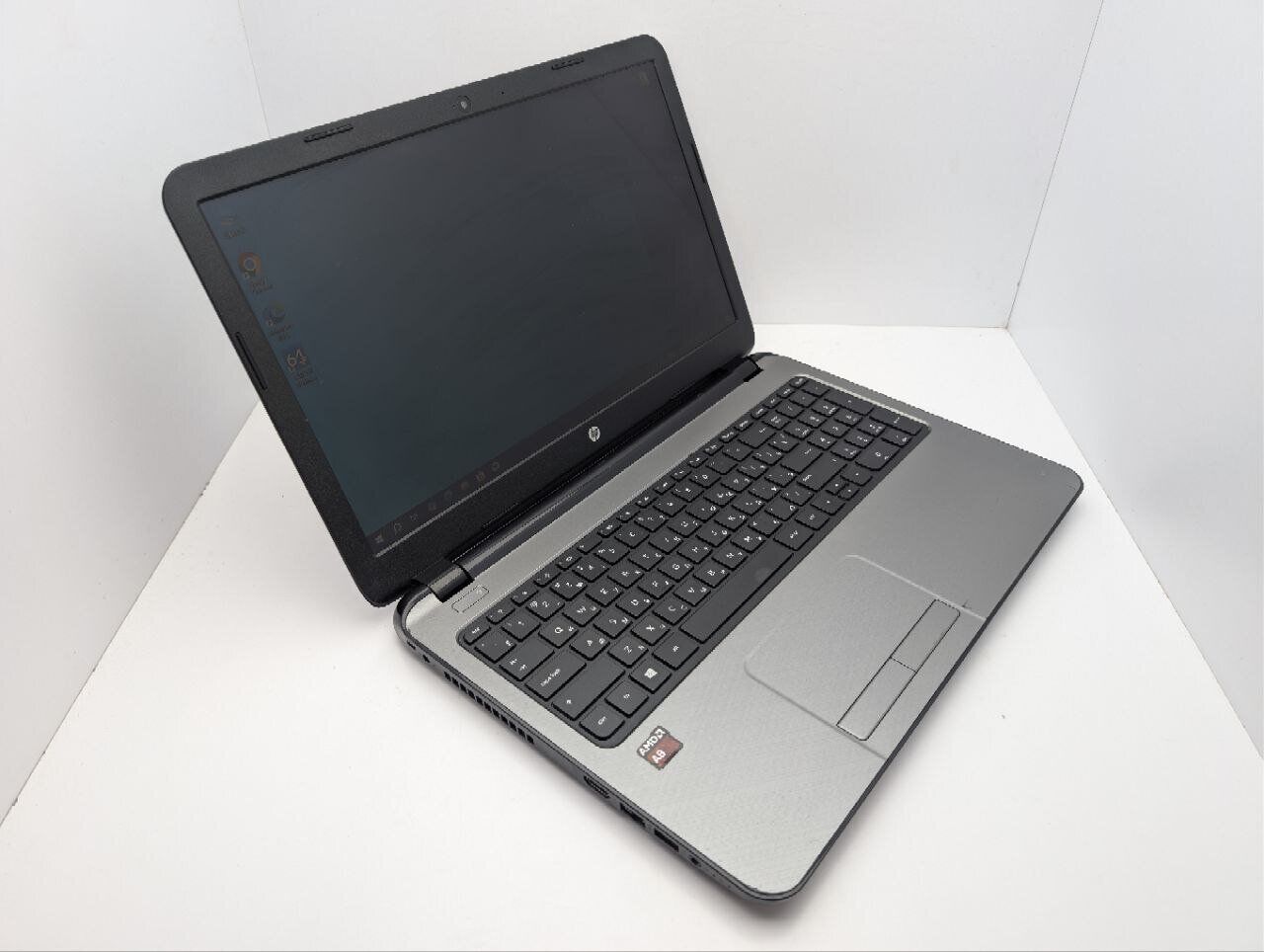 Ноутбук HP 15 g003sr / 15.6" (1366x768) TN / AMD A8-6410 (4 ядра по 2.0 - 2.4 GHz) / 8 GB DDR3 / 128 GB SSD / AMD Radeon R5 Graphics / WebCam / DVD-ROM - Зображення 6