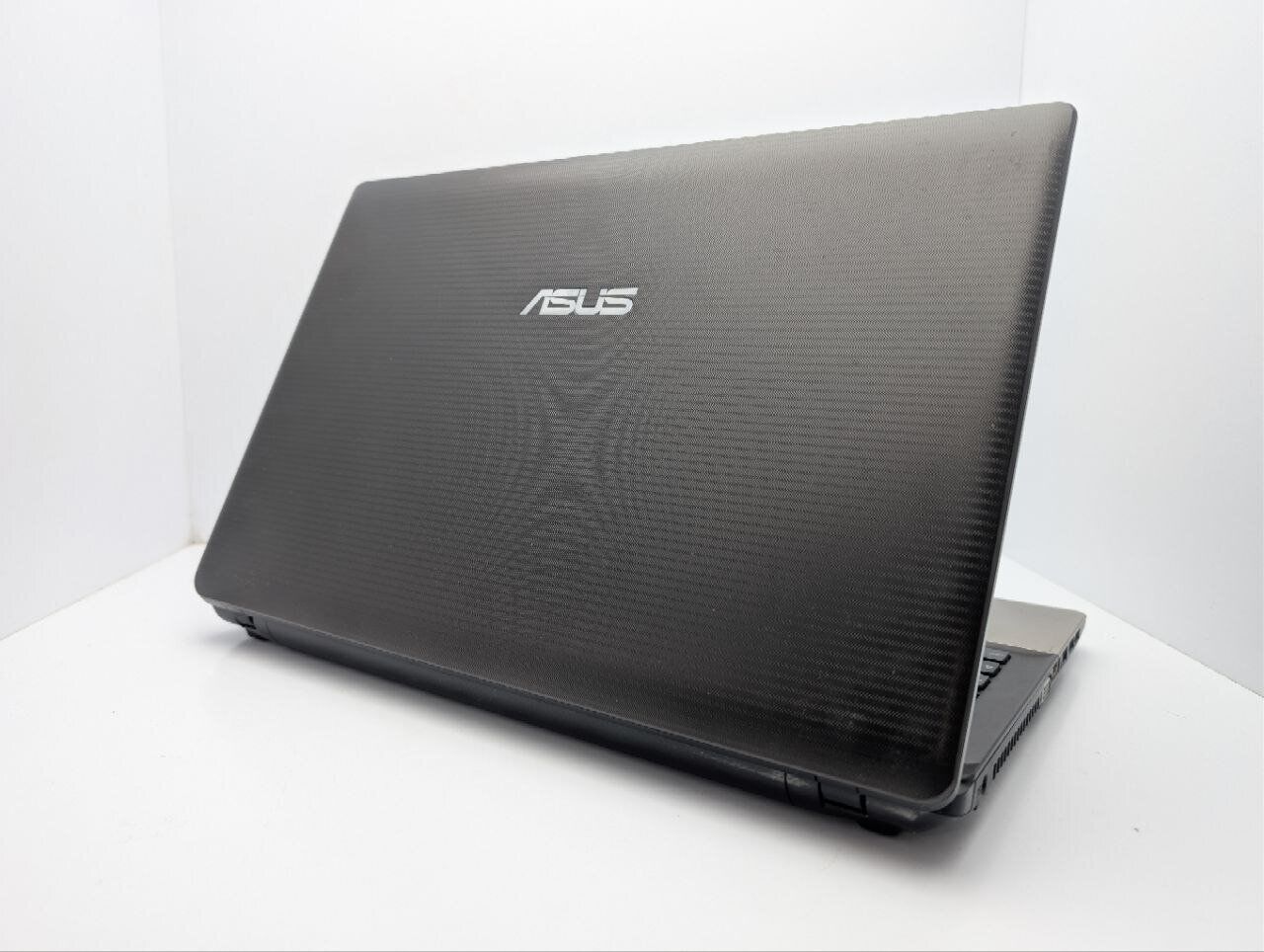 Ноутбук Asus K55A / 15.6" (1366x768) TN / Intel Core i3-3110M (2 (4) ядра по 2.4 GHz) / 8 GB DDR3 / 120 GB SSD / Intel HD Graphics 4000 / WebCam - Зображення 8