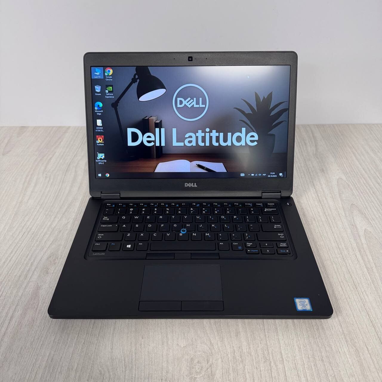 Ультрабук Б-клас Dell Latitude 5480 / 14" (1920x1080) IPS / Intel Core i7-7820HQ (4 (8) ядра по 2.9 - 3.9 GHz) / 8 GB DDR4 / 128 GB SSD M.2 / nVidia GeForce 930MX, 2 GB DDR3, 64-bit / WebCam - Зображення 2
