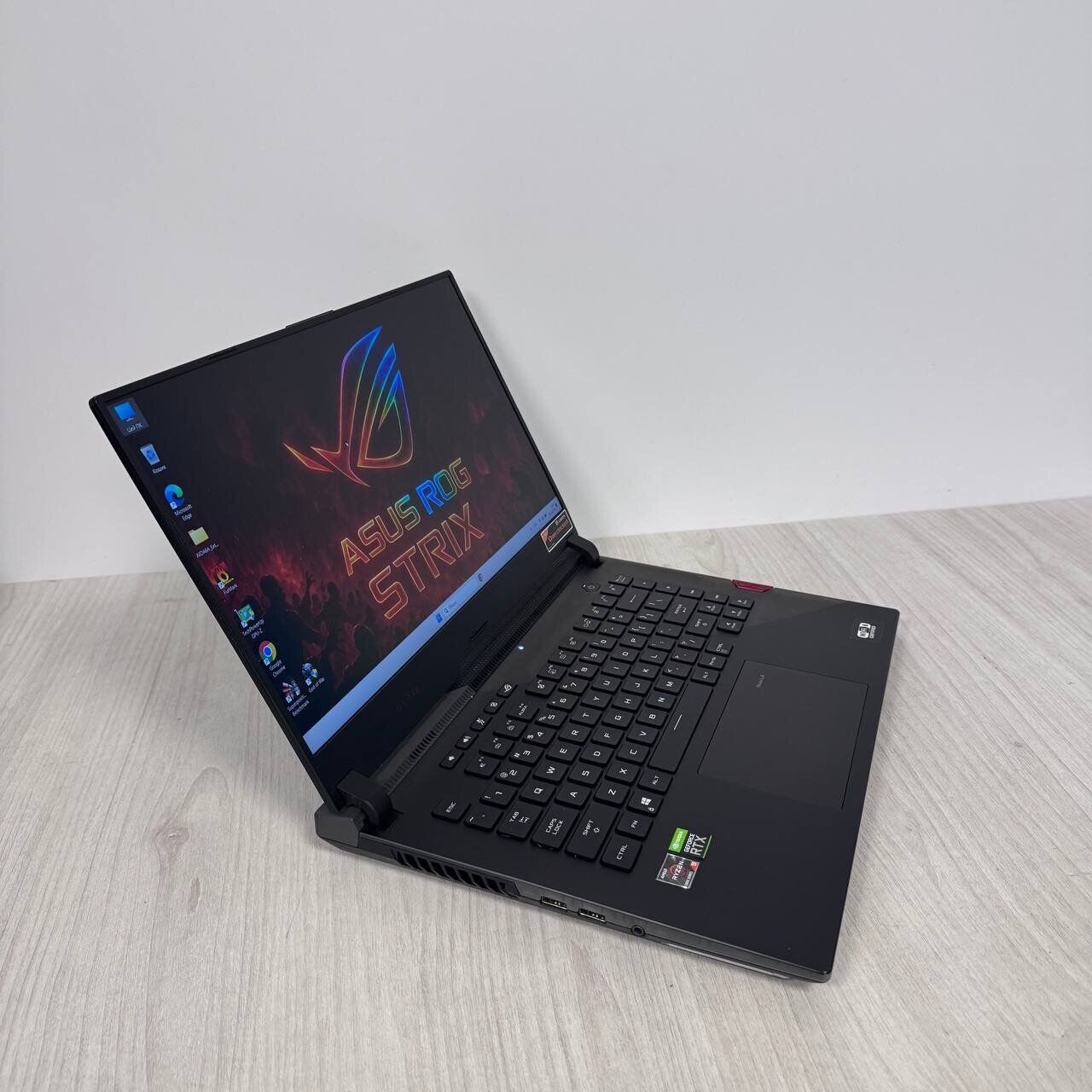 Ігровий ноутбук Asus ROG Strix SCAR 15 G533QS / 15.6" (1920x1080) IPS / AMD Ryzen 9 5900HS (8 (16) ядер по 3.0 - 4.6 GHz) / 32 GB DDR4 / 1000 GB SSD / nVidia GeForce RTX 3080, 16 GB GDDR6, 256-bit - Зображення 4