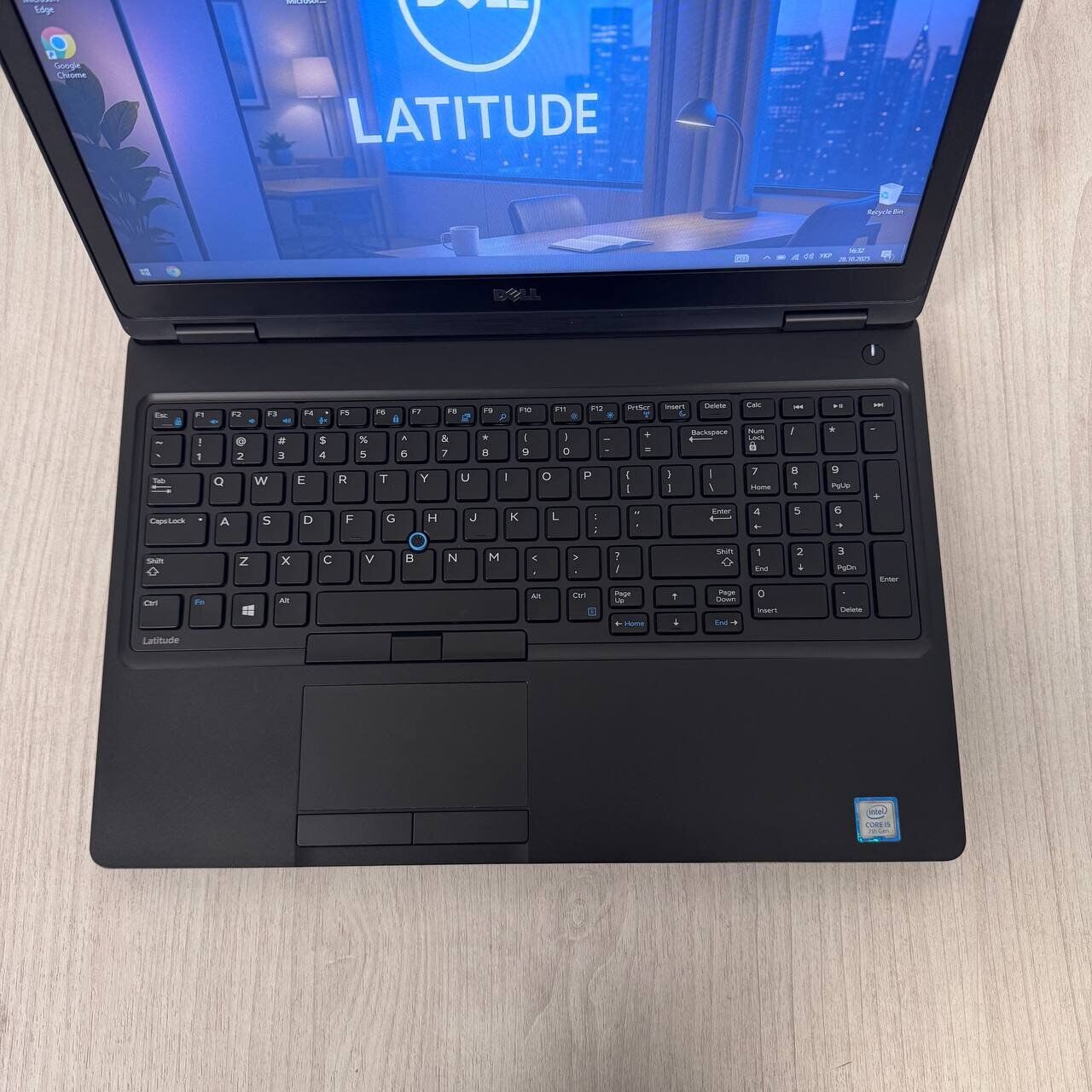 Ноутбук Dell Latitude 5580 / 15.6" (1366x768) TN / Intel Core i5-7300U (2 (4) ядра по 2.6 - 3.5 GHz) / 8 GB DDR4 / 128 GB SSD / Intel HD Graphics 620 / WebCam - Зображення 8