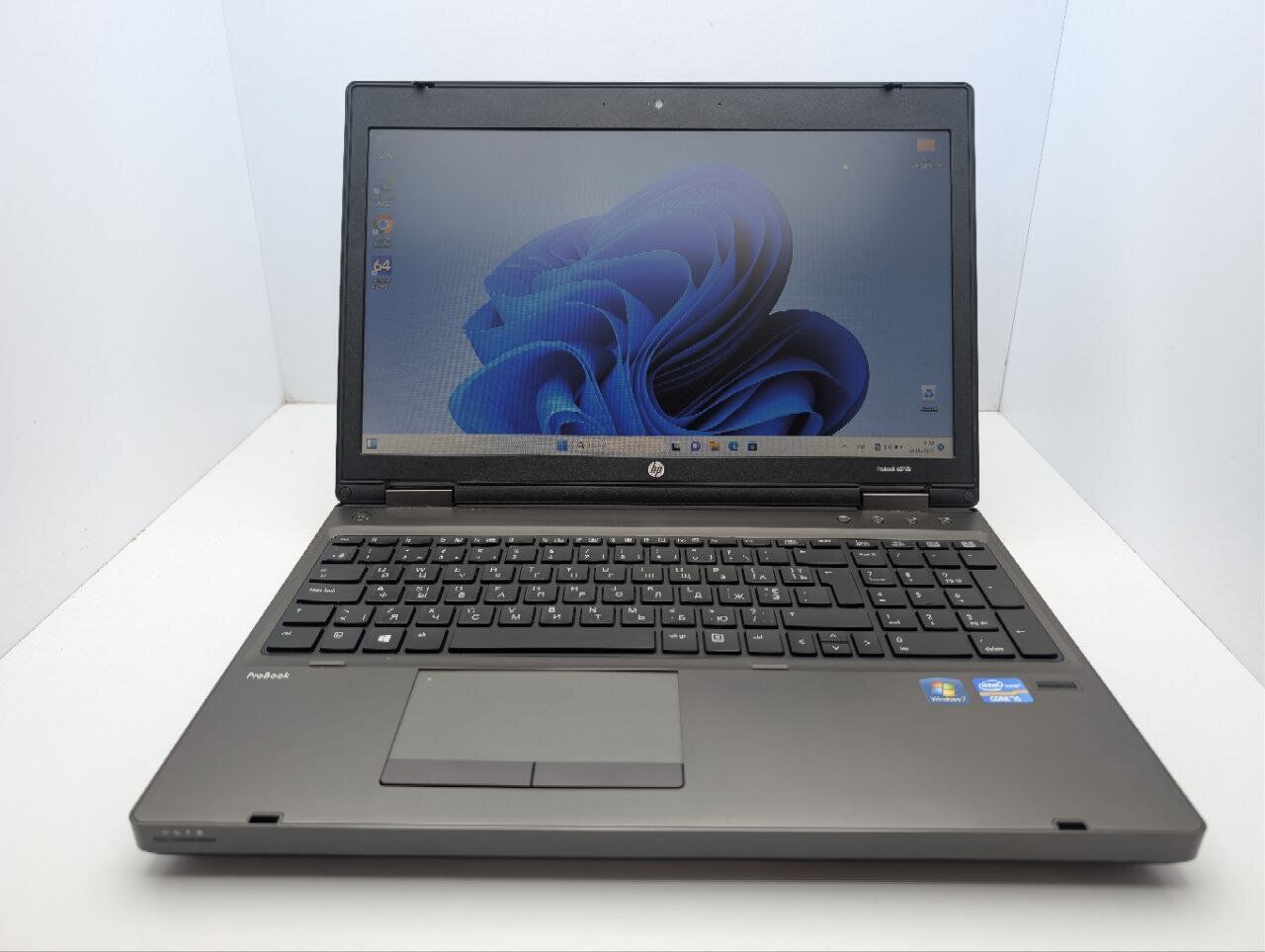 Ноутбук HP ProBook 6570b / 15.6" (1366x768) TN / Intel Core i5-3210M (2 (4) ядра по 2.5 - 3.1 GHz) / 8 GB DDR3 / 128 GB SSD / Intel HD Graphics 4000 / WebCam / DVD-ROM - Зображення 2