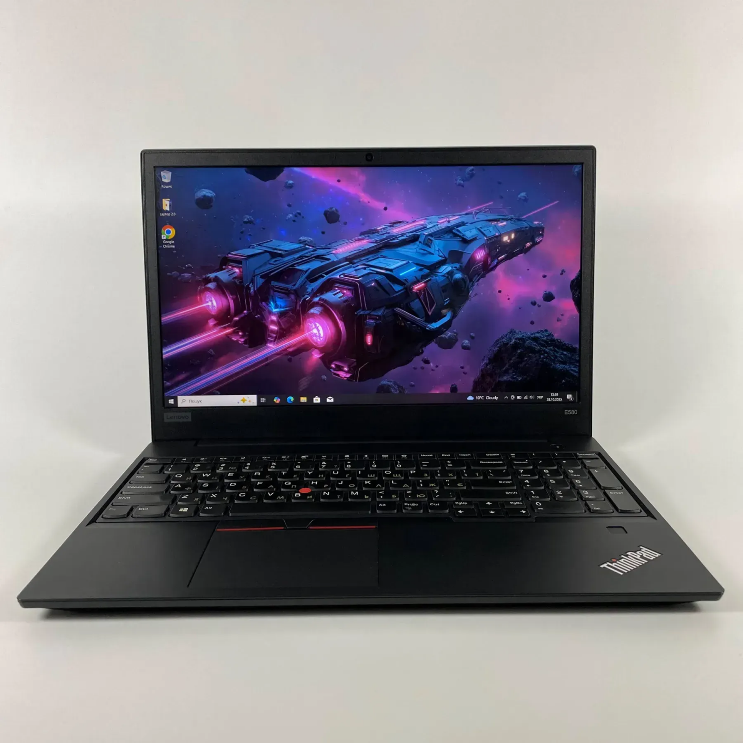 Ноутбук Lenovo ThinkPad E580 / 15.6" (1920x1080) IPS / Intel Core i5-8250U (4 (8) ядра по 1.6 - 3.4 GHz) / 16 GB DDR4 / 256 GB SSD / Intel HD Graphics 620 / WebCam / TouchID - Зображення 2