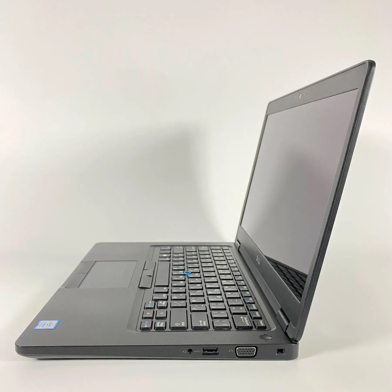Ультрабук Б-клас Dell Latitude 5490 / 14" (1920x1080) IPS Touch / Intel Core i5-8250U (4 (8) ядра по 1.6 - 3.4 GHz) / 16 GB DDR4 / 192 GB SSD / Intel UHD Graphics 620 / WebCam / HDMI - Зображення 5