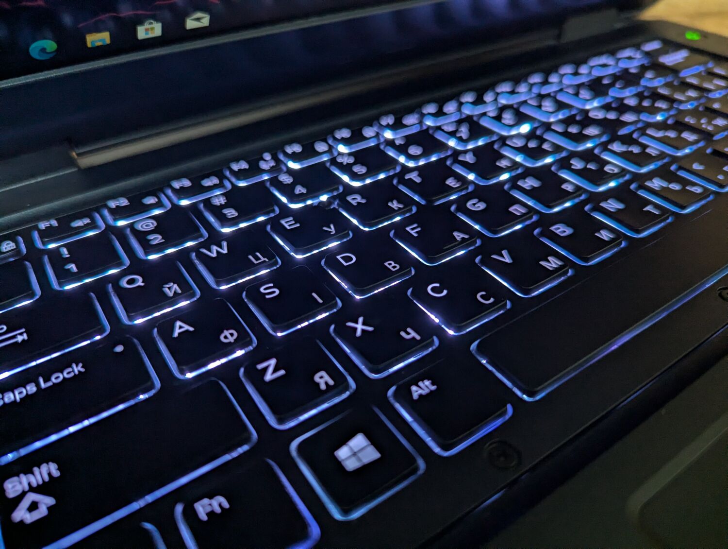 Захищений ноутбук Dell Latitude 14 Rugged 5414 / 14" (1920x1080) IPS Touch / Intel Core i5-6300U (2 (4) ядра по 2.4 - 3.0 GHz) / 8 GB DDR4 / 240 GB SSD / Intel HD Graphics 520 / HDMI / Windows 10 - Зображення 6